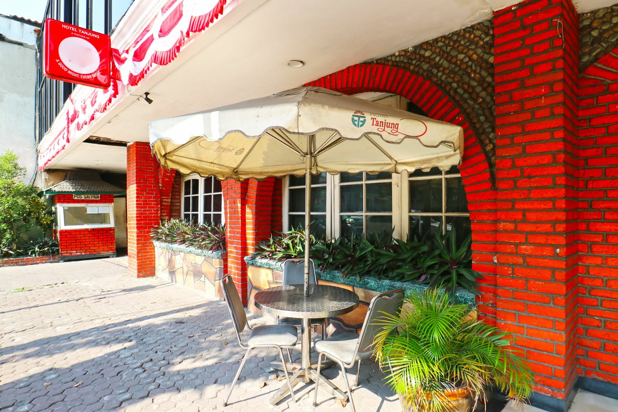 Hotel Tanjung Surabaya Exterior photo